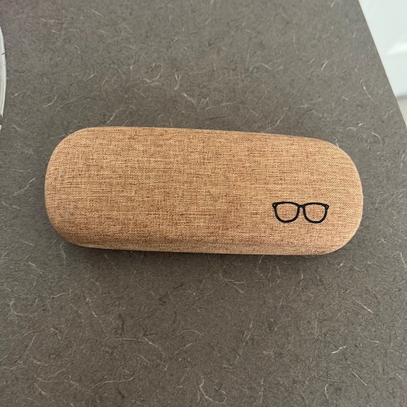 Glasses case - Picture 1 of 2
